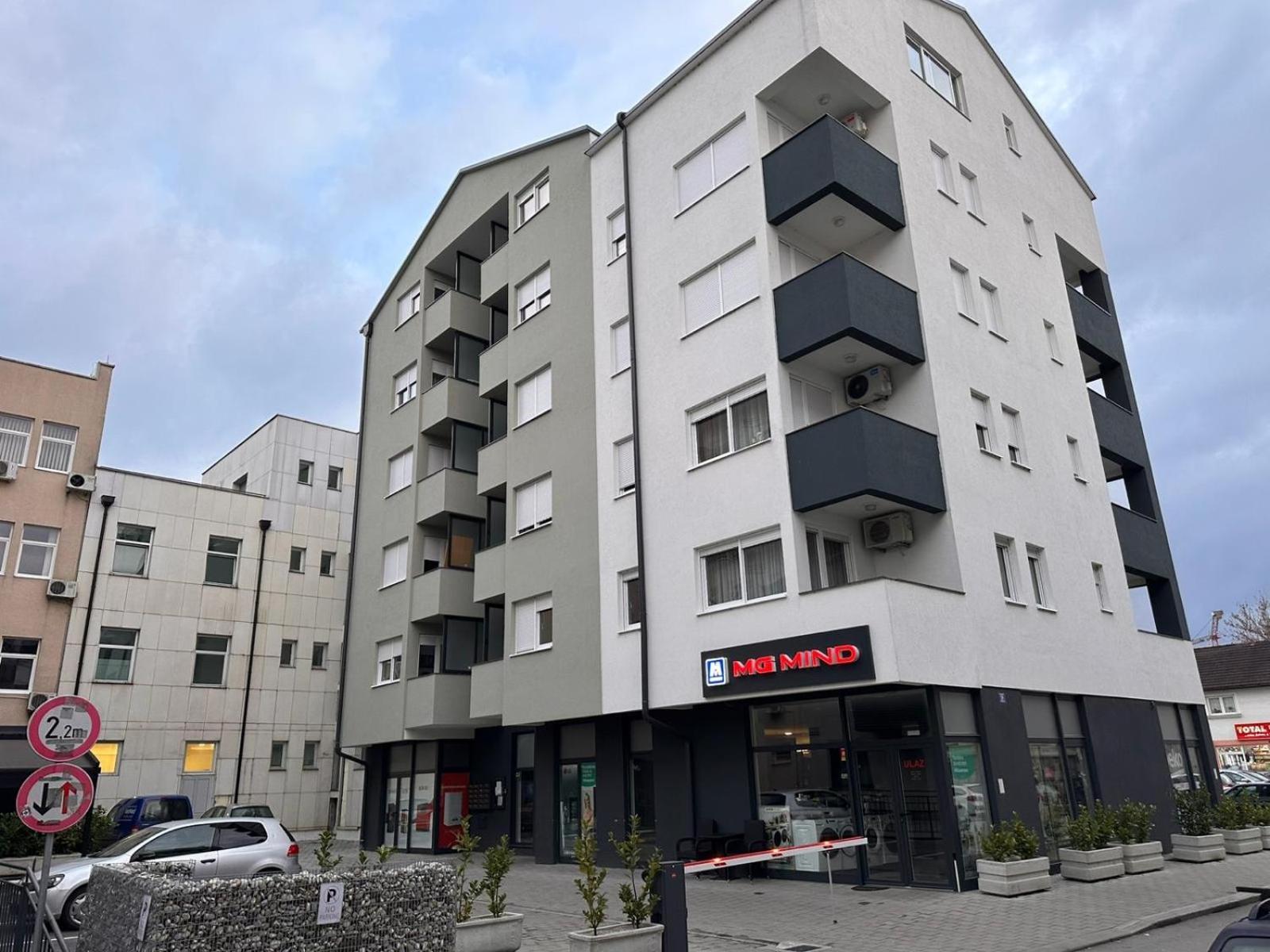 Lux Apartment III Приедор Екстериор снимка